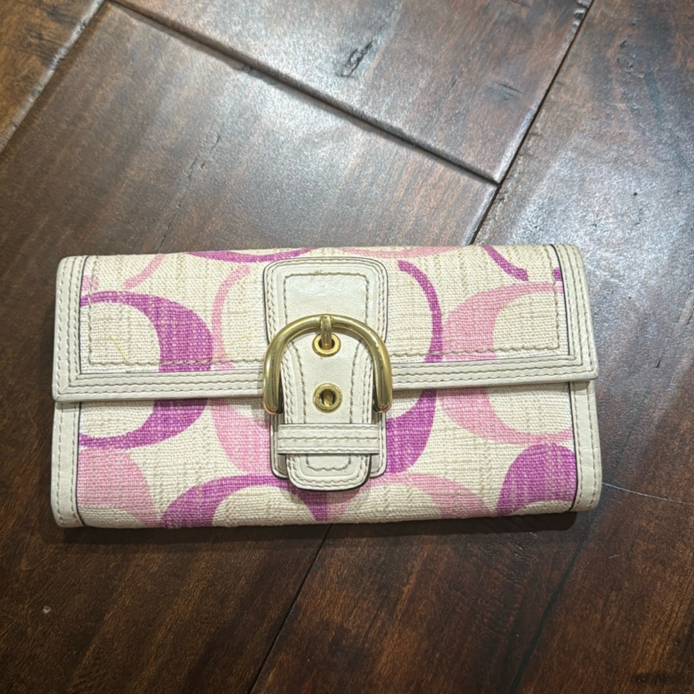 brand new coach wallet- vintage